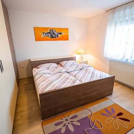 Three Bedroom Ana With Hot Tub Sevnica