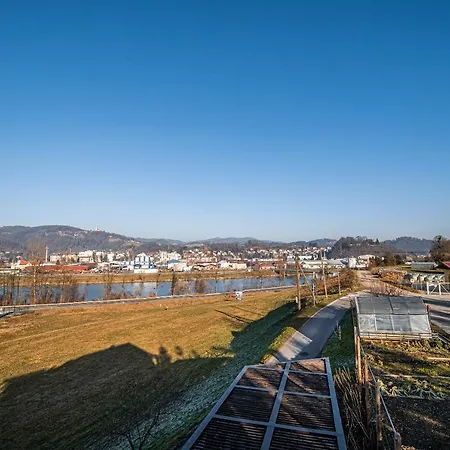 Three Bedroom Ana With Hot Tub Apartment