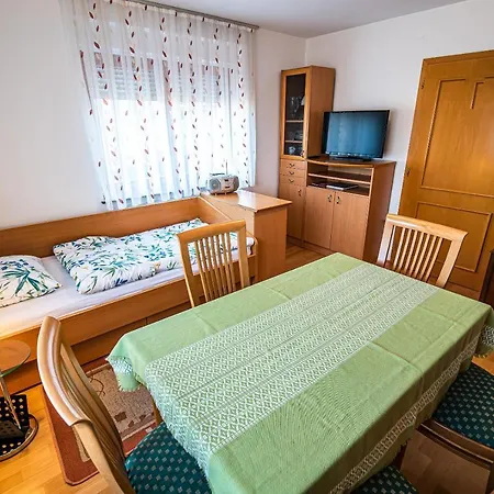 Three Bedroom Ana With Hot Tub *