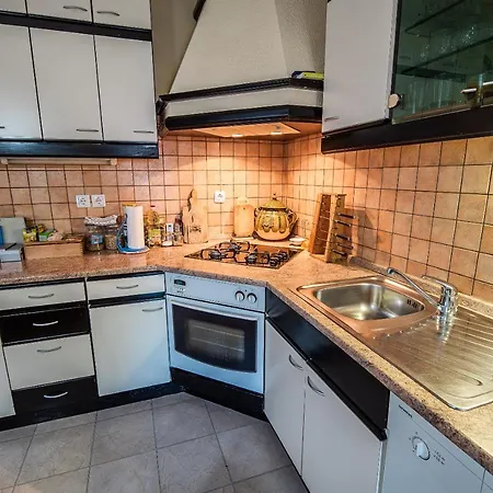 Three Bedroom Ana With Hot Tub * Sevnica